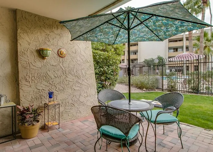 Ferienhaus New Charming 1-bdrm In Old Town